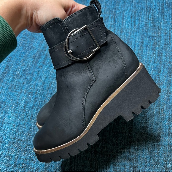 Blondo Dagger Waterproof Ankle Boots in Black Nubuck Leather - Picture 3 of 9